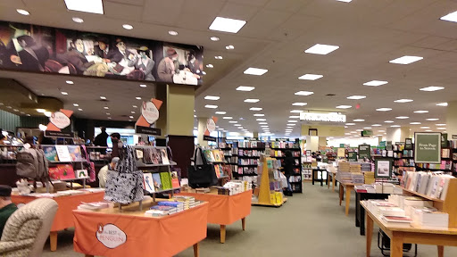 Book Store «Barnes & Noble», reviews and photos, 131 Colonie Center #355, Albany, NY 12205, USA