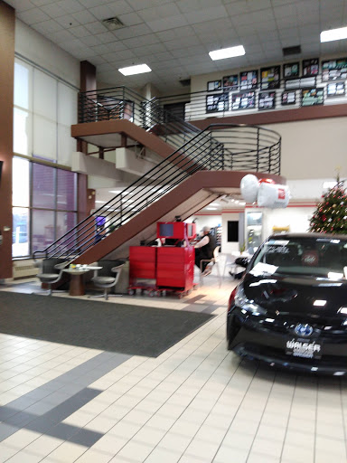 Toyota Dealer «Walser Toyota», reviews and photos, 4401 American Blvd W, Bloomington, MN 55437, USA