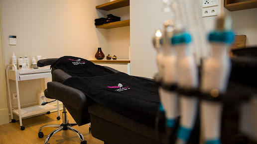 Smileest Clinic - Smileest Clinic