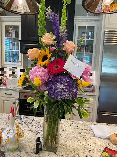 Florist «Valley Falls Flower Shop», reviews and photos, 244 Broad St, Cumberland, RI 02864, USA