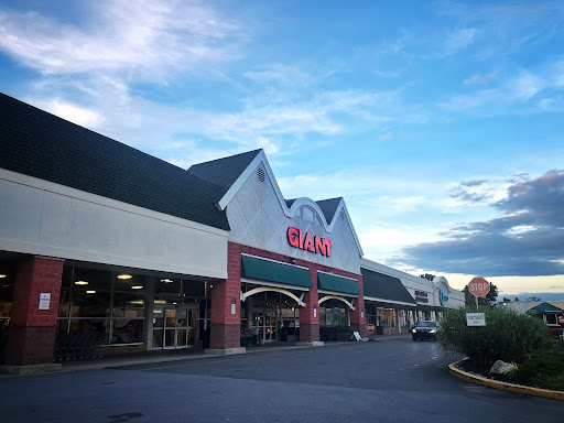 Grocery Store «Giant Food Stores», reviews and photos, 225 Lancaster Ave, Malvern, PA 19355, USA