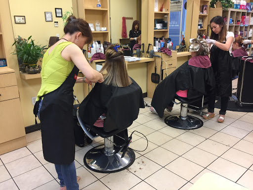 Beauty Salon «Bella Beauty Salon», reviews and photos, 8347 Elk Grove Florin Rd # 125, Sacramento, CA 95829, USA