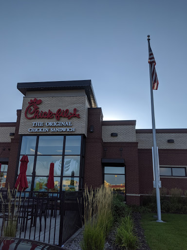 Fast Food Restaurant «Chick-fil-A», reviews and photos, 11820 Fountains Way, Maple Grove, MN 55369, USA