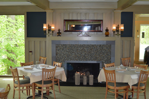 Restaurant «Hawkshead Restaurant», reviews and photos, 523 Hawks Nest Dr, South Haven, MI 49090, USA