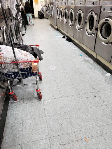 Laundromat «Mrs. Bubbles Coin Laundry», reviews and photos, 6671 Magnolia Ave, Riverside, CA 92506, USA