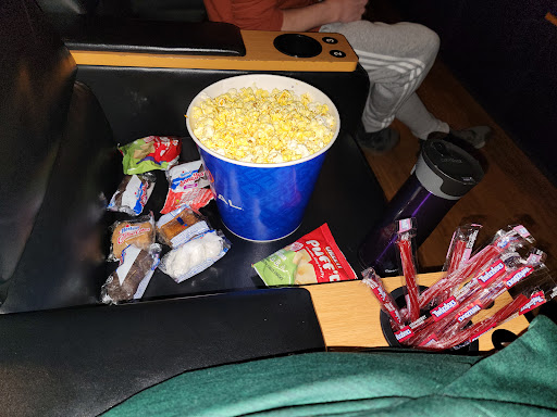 Movie Theater «Regal Cinemas Hamburg Pavilion 16 & RPX», reviews and photos, 1949 Star Shoot Pkwy, Lexington, KY 40509, USA