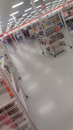 Department Store «Burkes Outlet», reviews and photos, 234 Sam Walton Dr, Russellville, KY 42276, USA