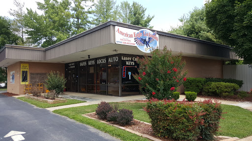 Locksmith «American Eagle Locksmith», reviews and photos, 3484 Hendersonville Rd, Fletcher, NC 28732, USA