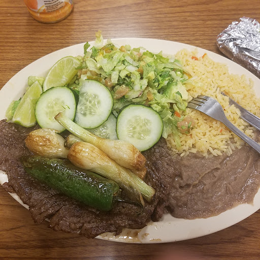 Grocery Store «Super Mercado La Montana», reviews and photos, 1905 Mountain View Ln # 100, Forest Grove, OR 97116, USA