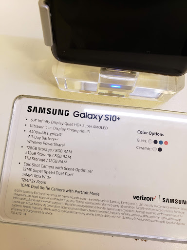 Cell Phone Store «Verizon Authorized Retailer - A Wireless», reviews and photos, 3900 Factoria Blvd SE H, Bellevue, WA 98006, USA