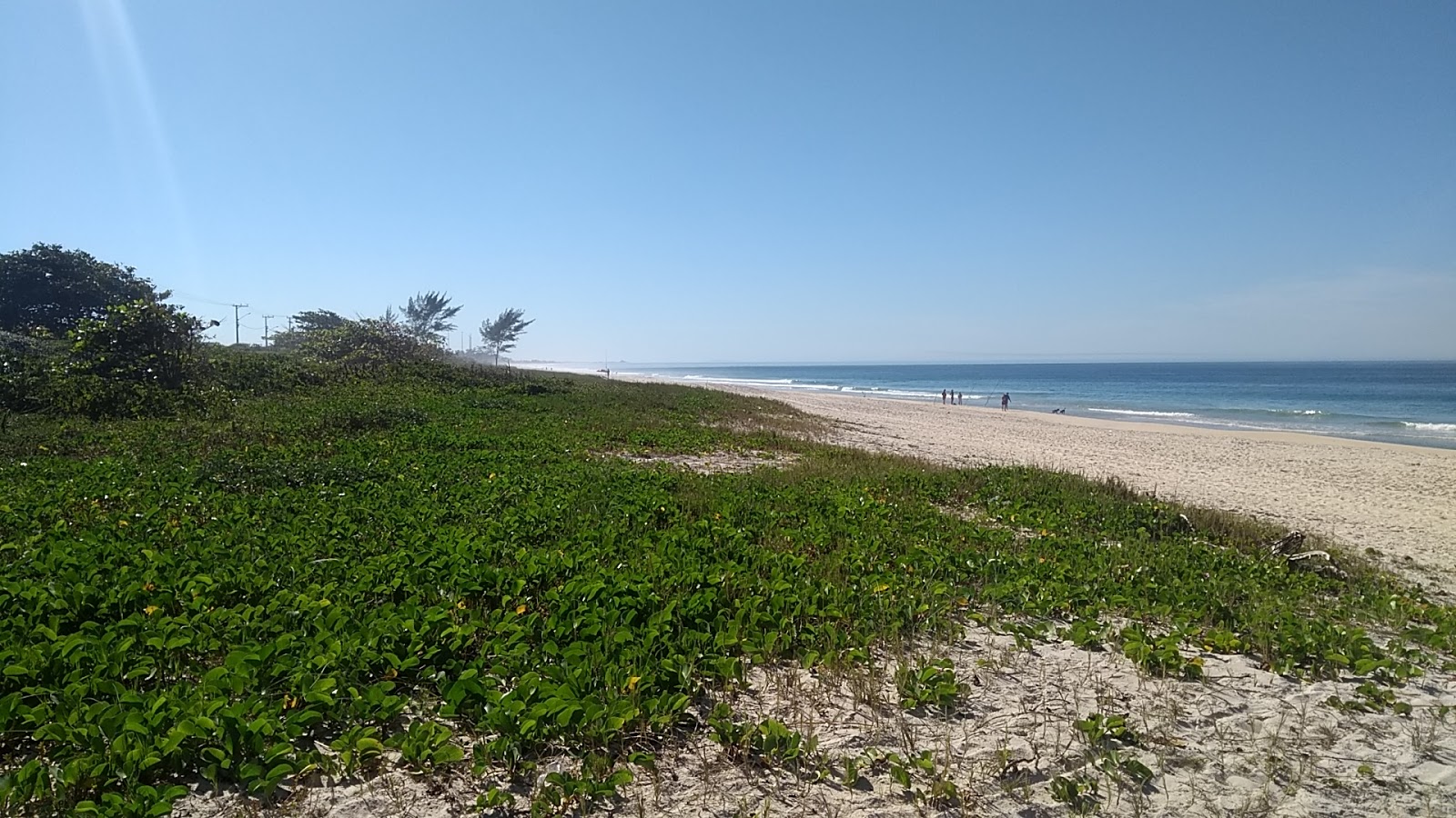 Praia de Jacone II'in fotoğrafı - rahatlamayı sevenler arasında popüler bir yer