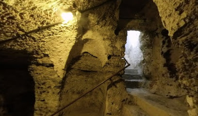 ESCAPE ROOM - Entorno en una cueva real - Familiar - LA CUEVA en Seseña
