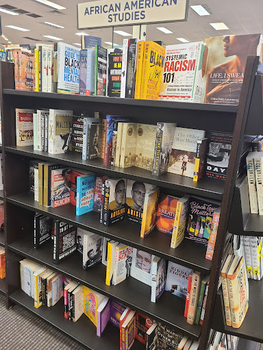 Book Store «Books-A-Million», reviews and photos, 1100 N Wesleyan Blvd, Rocky Mount, NC 27804, USA