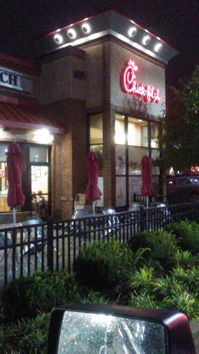 Fast Food Restaurant «Chick-fil-A», reviews and photos, 6180 Mid Rivers Mall Dr, St Peters, MO 63304, USA