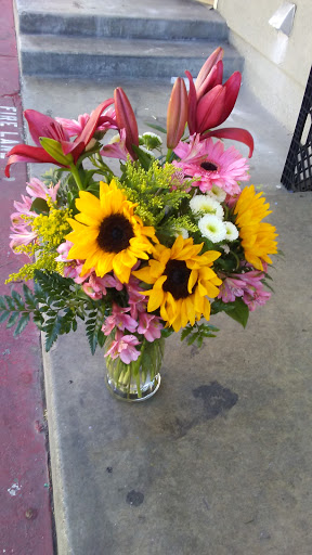 Florist «Tri-City Florist», reviews and photos, 1817 W Vista Way A, Vista, CA 92083, USA