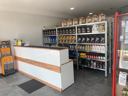 Photo 3 - UCKANGE AUTOPIECES