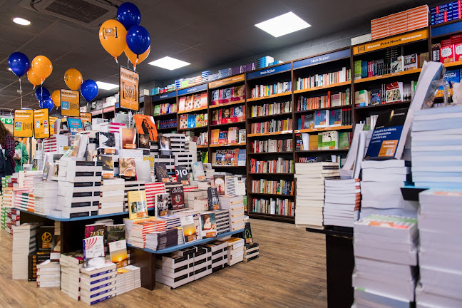 Reviews of Blackwell's Bookshop in Cardiff - Shop