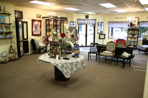 Pet Groomer «Ufuri Pet Salon», reviews and photos, 235 Huron Ave, Port Huron, MI 48060, USA