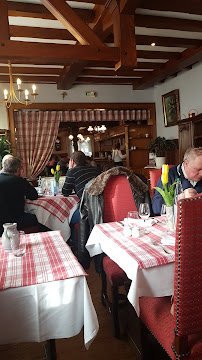 Atmosphère du Restaurant de spécialités alsaciennes Au Lion d’Or à Rœschwoog - n°3