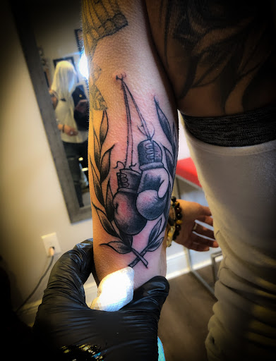 Tattoo Shop «Burning Lotus Tattoo», reviews and photos, 34662 LA-16 A, Denham Springs, LA 70706, USA