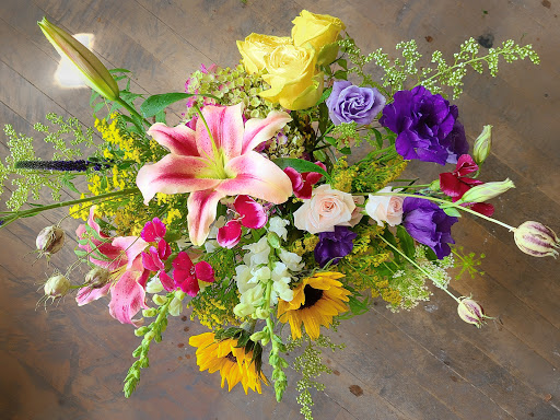 Florist «Buss Flower Shop», reviews and photos, 322 N Milwaukee Ave, Libertyville, IL 60048, USA