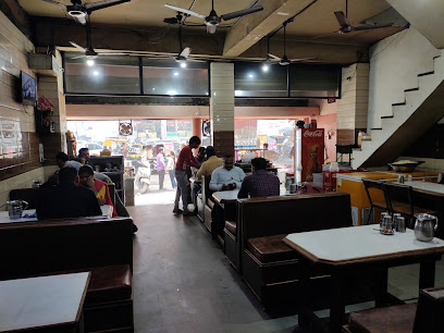 Malik Vaishno Dhaba - WV62+P35, Railway Station, Oswal Showroom, Grand Trunk Rd, Ludhiana, Punjab 141008, India