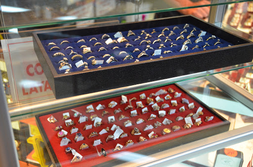 Pawn Shop «E-Z Money Pawn & Jewelry», reviews and photos, 1175 Clay St, Bowling Green, KY 42101, USA