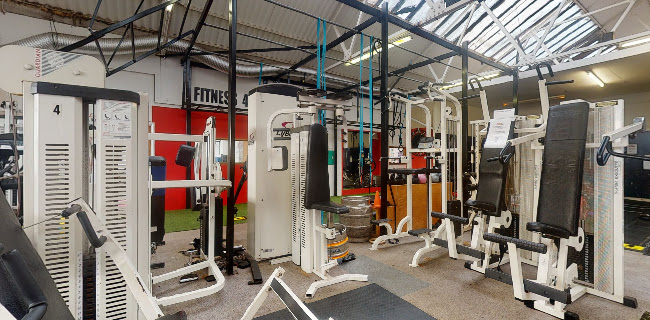 Comments and reviews of Ultimate Fitness Centre