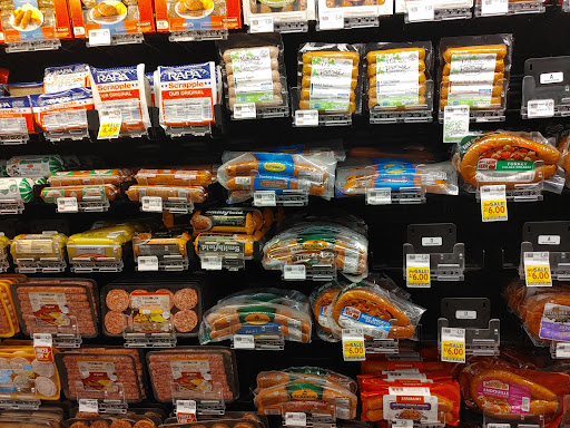 Grocery Store «Food Lion», reviews and photos, 424 N Main St, Kilmarnock, VA 22482, USA