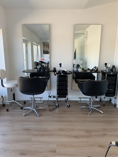 Pro-Cut salon in Vallensbæk Strand, Vallensbæk