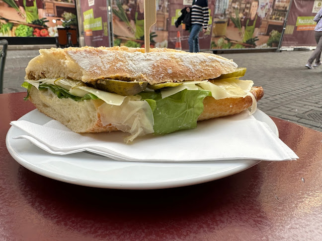 UM bio restaurant Öffnungszeiten