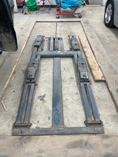 Auto Body Shop «Champaign Automotive Collision Center», reviews and photos, 103 Arbours Dr, Savoy, IL 61874, USA