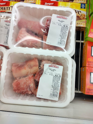 Grocery Store «Market Basket», reviews and photos, 345 Washington St, Claremont, NH 03743, USA