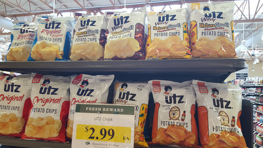 Grocery Store «Lowes Foods of Leland», reviews and photos, 1152 East Cutlar Crossing, Leland, NC 28451, USA