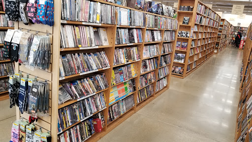 Book Store «Half Price Books», reviews and photos, 1075 E Golf Rd, Schaumburg, IL 60173, USA