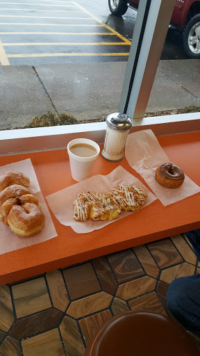 Donut Shop «Munster Donuts», reviews and photos, 8314 Calumet Ave, Munster, IN 46321, USA