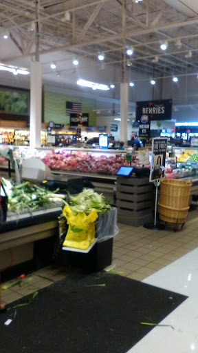Grocery Store «Giant Food Stores», reviews and photos, 801 S 25th St, Easton, PA 18045, USA