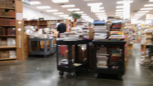 Book Store «Half Price Books», reviews and photos, 711 N Hwy 67, Cedar Hill, TX 75104, USA
