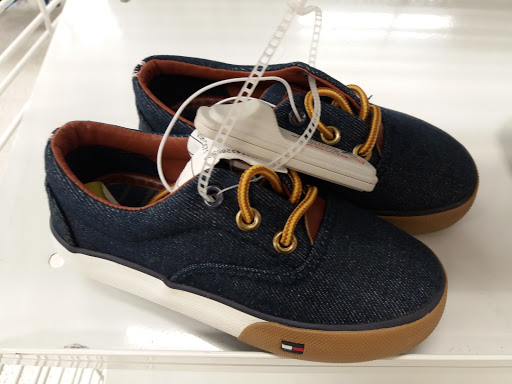 Clothing Store «Ross Dress for Less», reviews and photos, 13510 Whittier Blvd, Whittier, CA 90605, USA