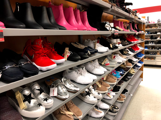 Department Store «T.J. Maxx», reviews and photos, 99 Gateway Dr, Mechanicsburg, PA 17055, USA