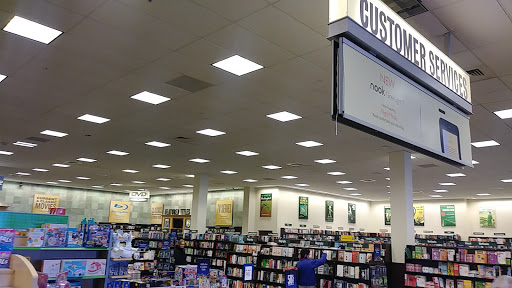 Book Store «Barnes & Noble», reviews and photos, 96 Derby St, Hingham, MA 02043, USA