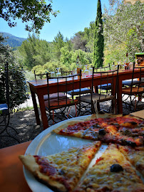 Pizza du Restaurant italien Chez le Garde à Vauvenargues - n°17