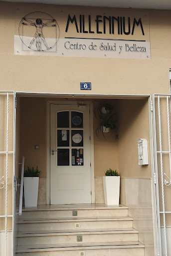 Centro Millennium en Candeleda, Ávila‎