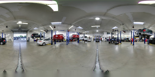 Car Dealer «Bowen Scarff Ford Lincoln», reviews and photos, 1157 Central Ave N, Kent, WA 98032, USA