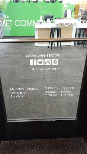 Cell Phone Store «Cricket Wireless Authorized Retailer», reviews and photos, 700 W Broadway Ave, Minneapolis, MN 55411, USA
