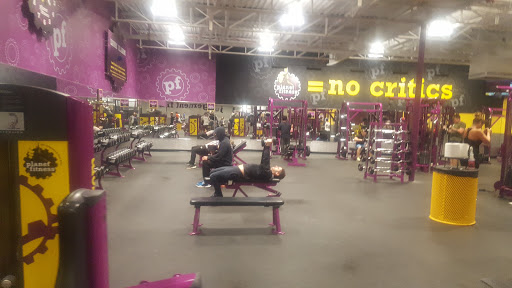 Gym «Planet Fitness», reviews and photos, 1007 E Grand River Ave, Brighton, MI 48116, USA