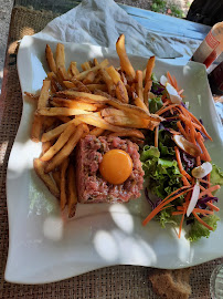 Steak tartare du Restaurant français Auberge Le Bienheureux à Saint-Alexandre - n°6