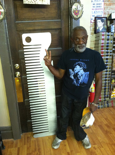 Barber Shop «Old Familiar Barber Shop, LLC», reviews and photos, 116 Parsons Ave, Columbus, OH 43205, USA