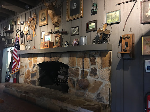 American Restaurant «Cracker Barrel Old Country Store», reviews and photos, 350 Triangle Dr, Sellersburg, IN 47172, USA