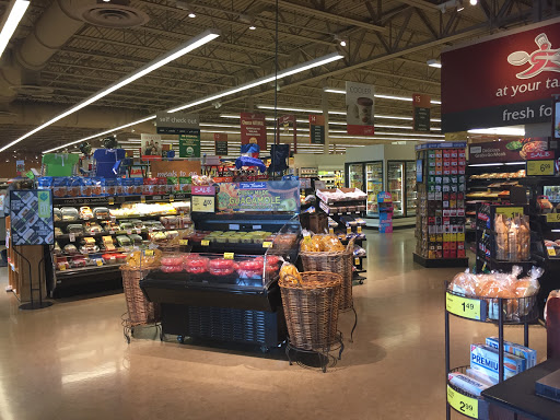Grocery Store «Tom Thumb», reviews and photos, 612 Grapevine Hwy, Hurst, TX 76054, USA